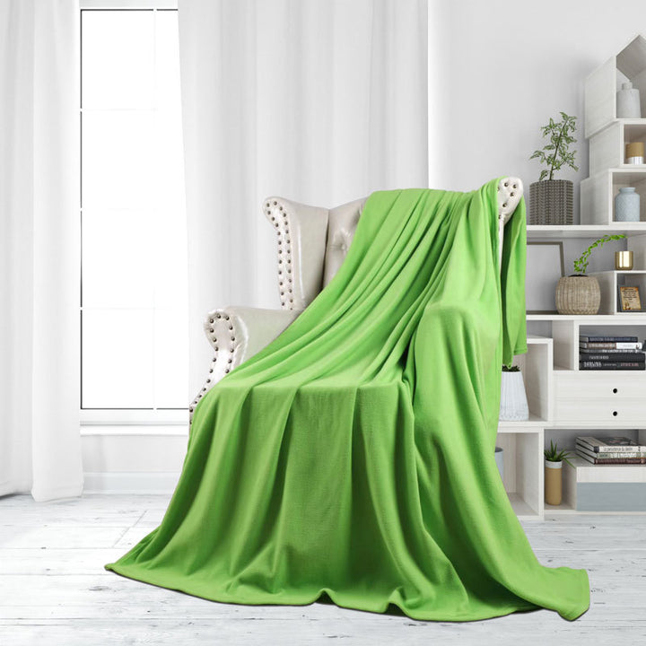 Ladies luxurious and cuddly living room blanket Bowlift