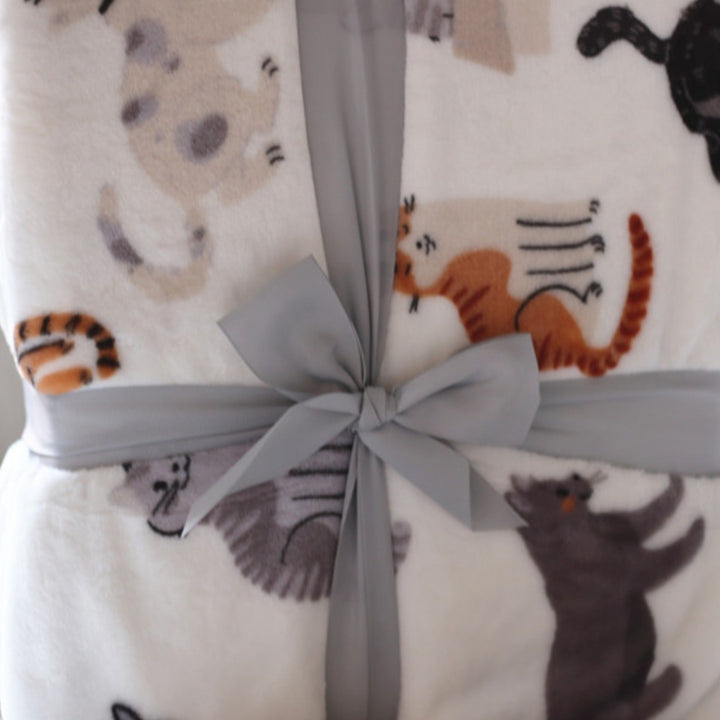 Cozy Unicorn-Themed Fleece Hoodie Blanket