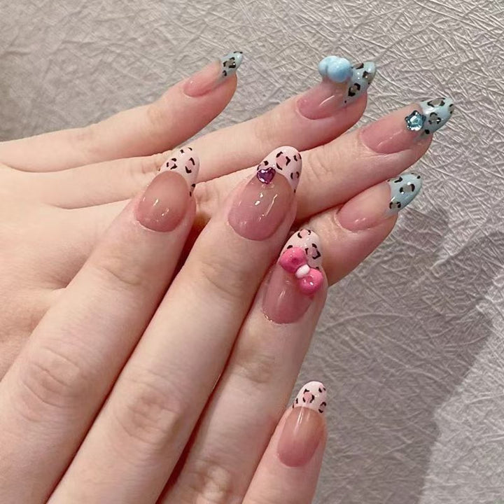 Decorative artificial nails Bowlift