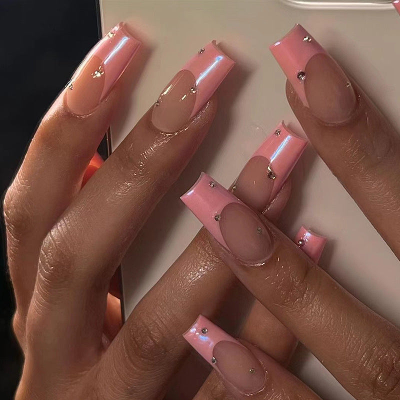 Elegant artificial nails with glitter and ombre effect Bowlift