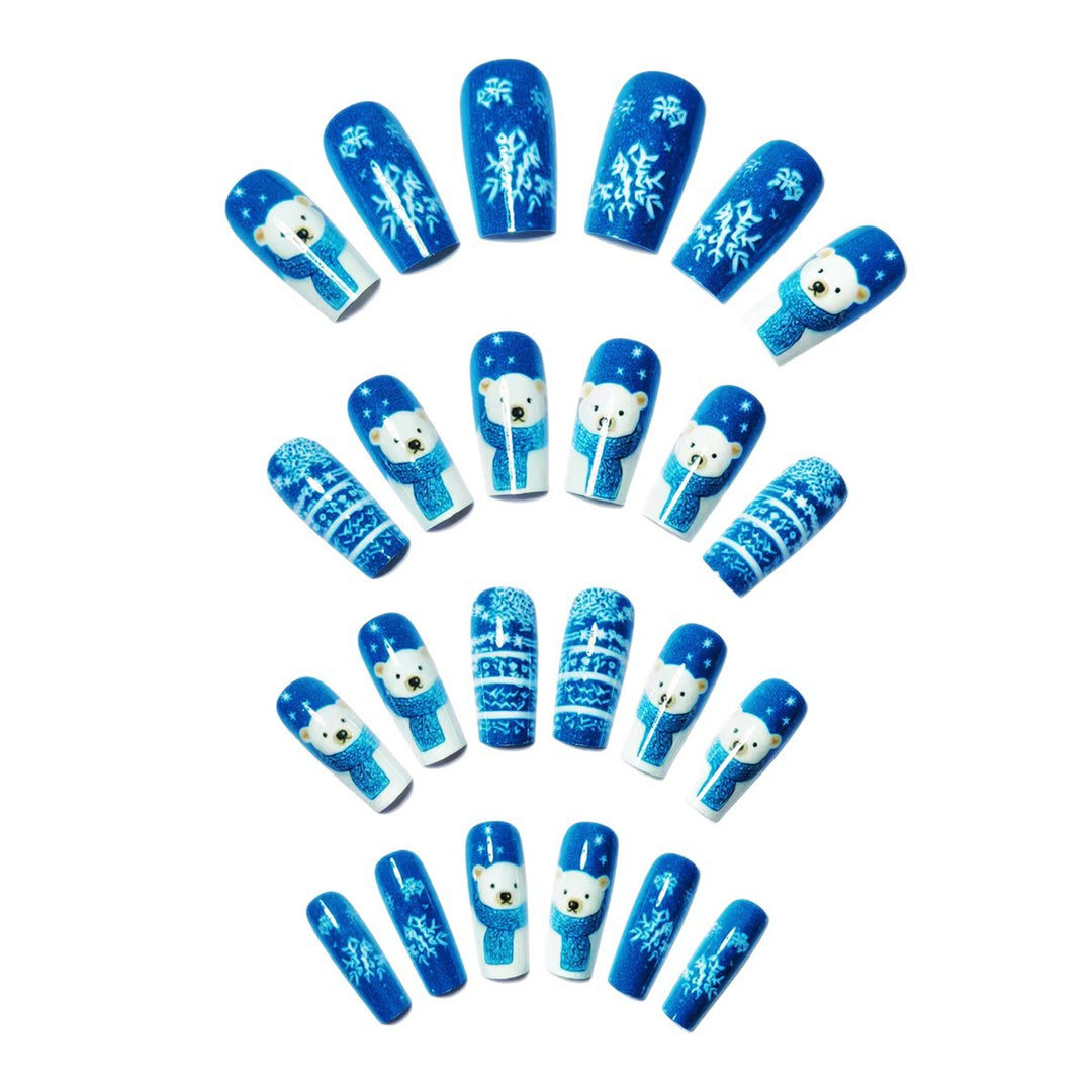 Winter-Themed Polar Bear Nail Art Bowlift