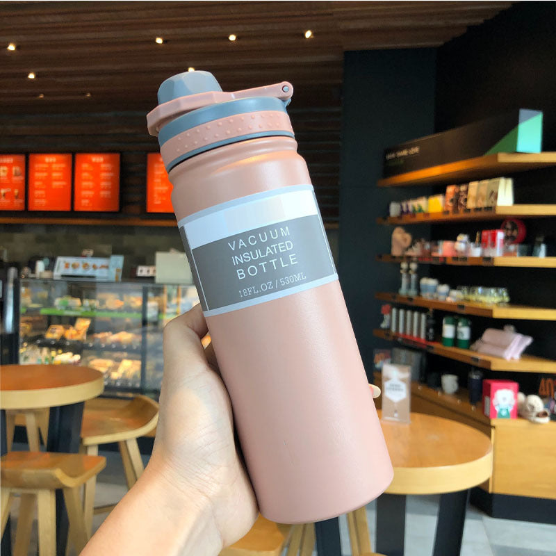 Women's insulated drinking bottle with integrated silicone drinking lid Bowlift