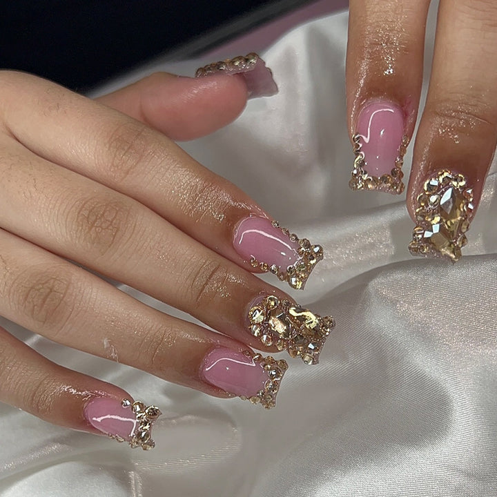 Glamorous Rhinestone-Embellished Press-On Nails Bowlift