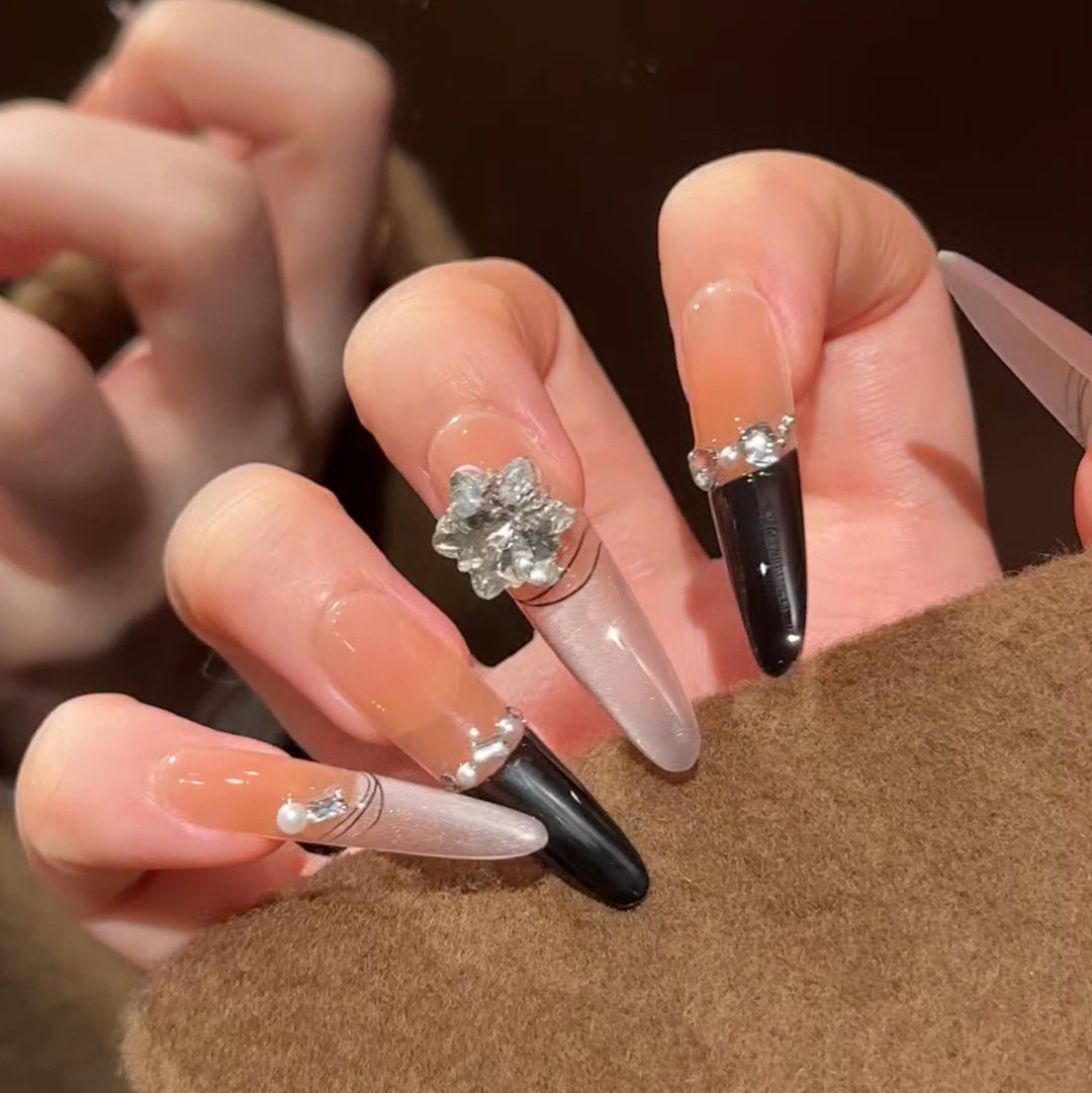 Premium Rhinestone-Embellished Press-On Nail Extensions Bowlift