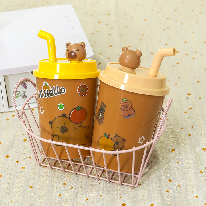 Women's drinking cup with unique design and lid Bowlift