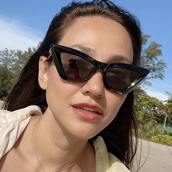 Ladies Cat-Eye Sunglasses with trendy Animal Print Bowlift