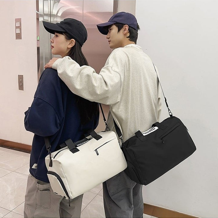 Spacious Multifunctional Gym Bag Bowlift