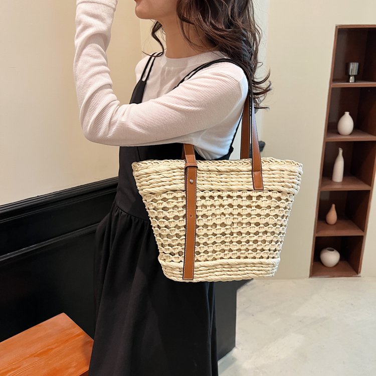 Braided raffia shoulder bag with leather handles Bowlift