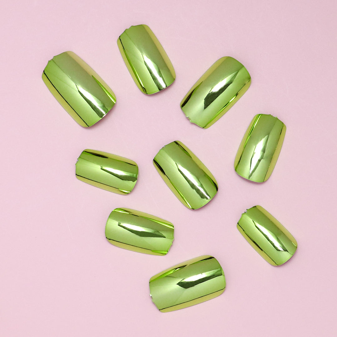 DIY Glossy Press-On Nails Bowlift