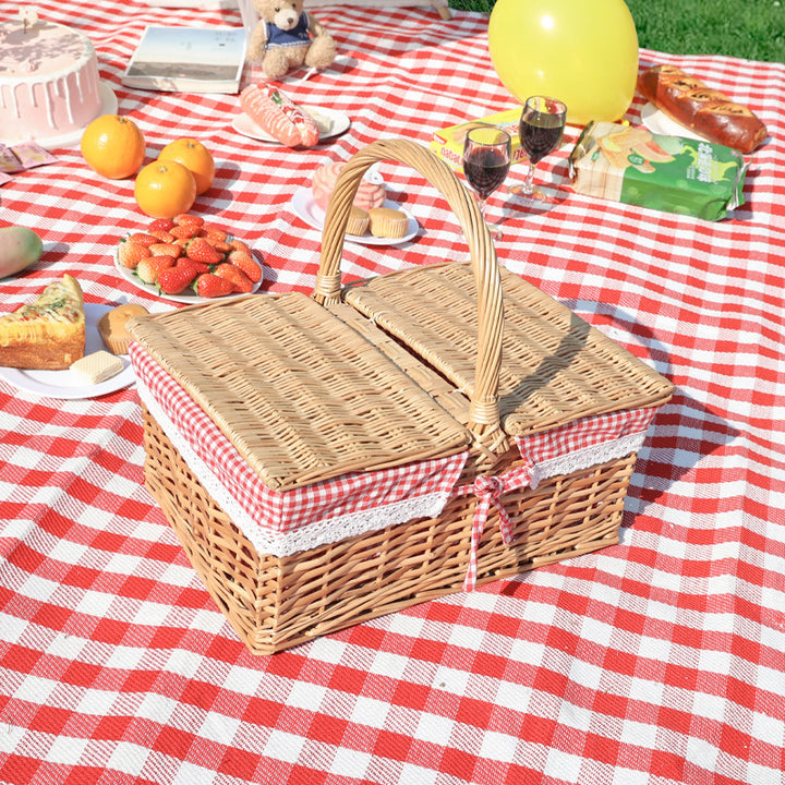 Women braided basket with checked lining and decorative lace trim Bowlift