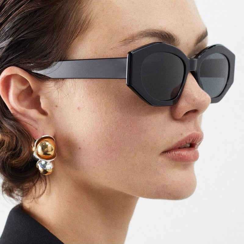 Women's geometric sunglasses with trendy, transparent frame Bowlift