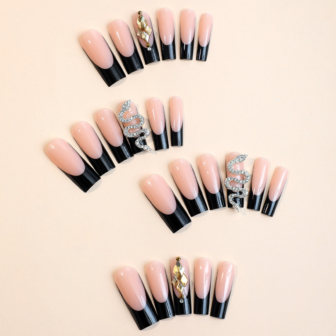 Artificial nail tips with glamorous snake design Bowlift