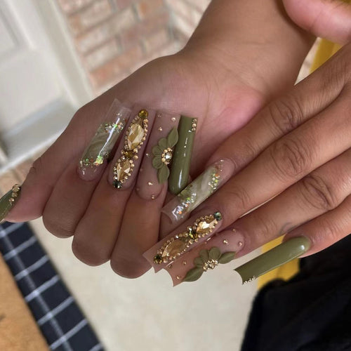 Decorative Floral Press-On Nails with Gem Accents Bowlift