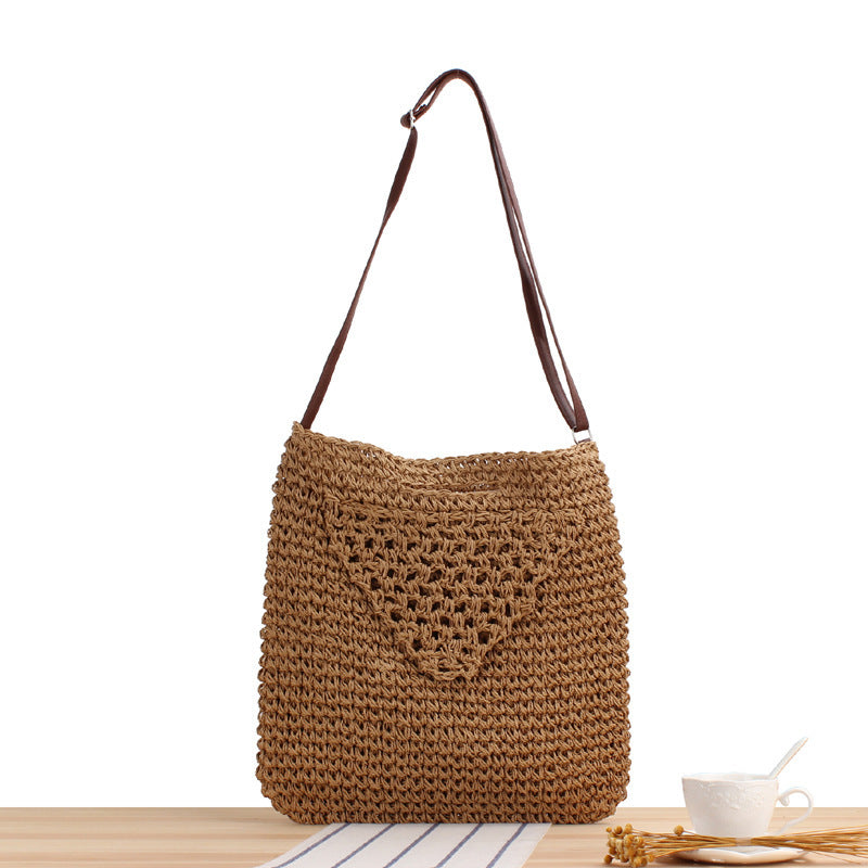 Beach bag with handwoven design Bowlift