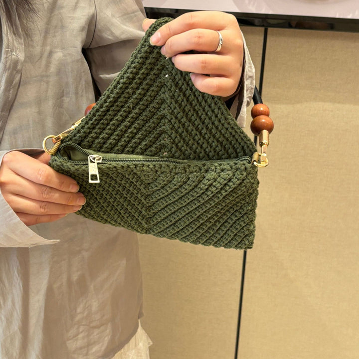 Elegant Woven Shoulder Bag Bowlift