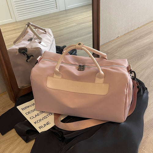 Practical Travel Bag Bowlift