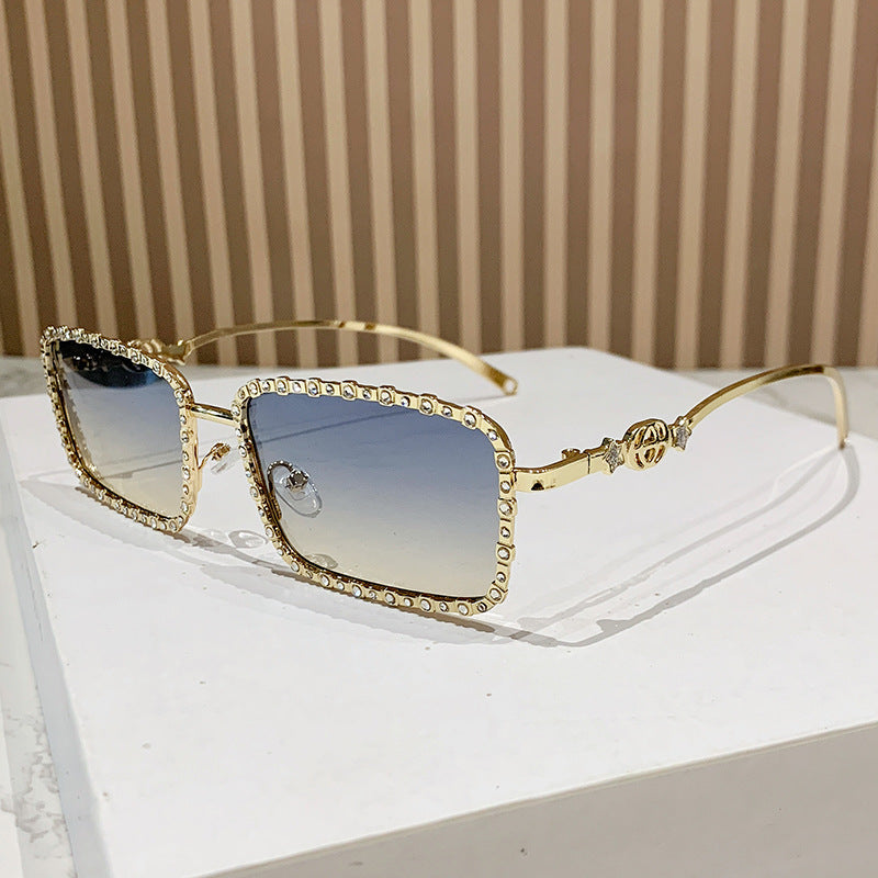 Women's elegant square sunglasses with luxurious rhinestone frame Bowlift