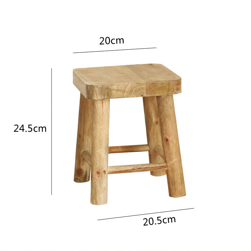 Robust stool made of solid wood Bowlift