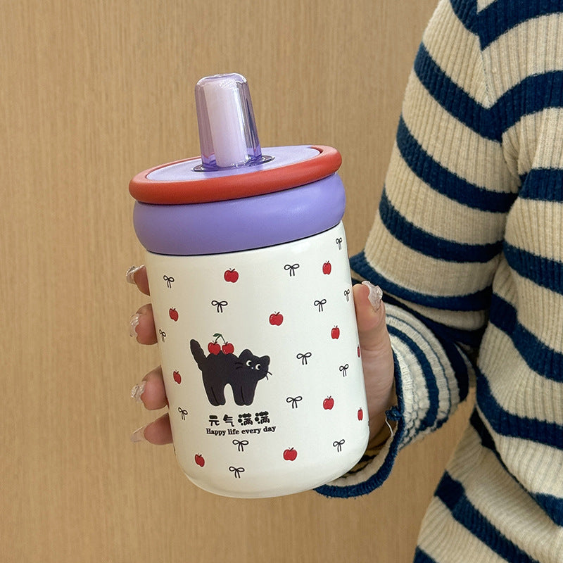 Women's water bottle with innovative silicone cap and playful design Bowlift