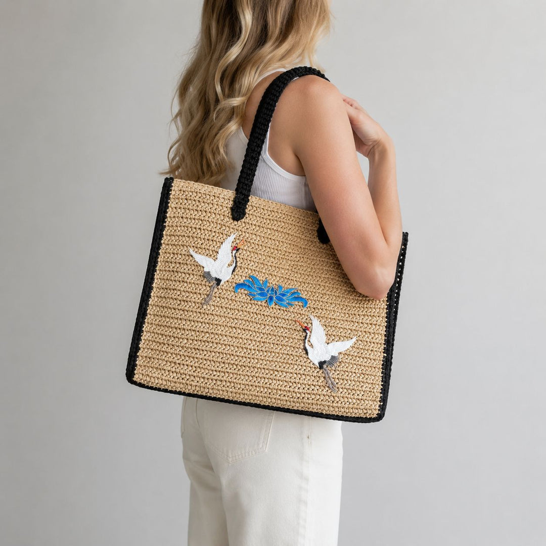 Handmade shopping bag with intricate embroidery Bowlift