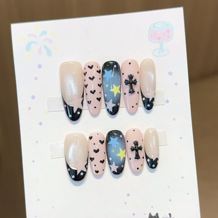 Artificial nail tips with playful star and heart designs Bowlift