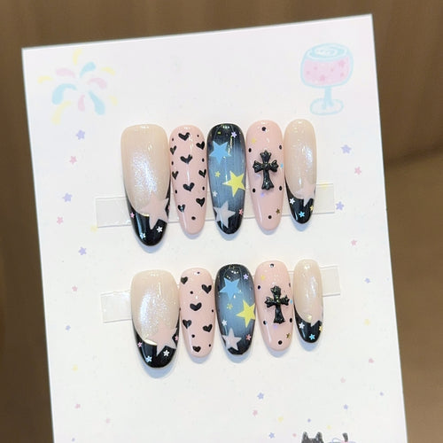Artificial nail tips with playful star and heart designs Bowlift