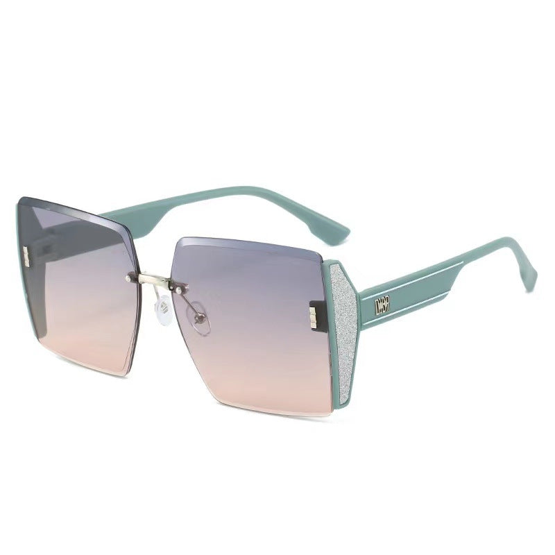 Ladies extravagant square sunglasses frame with glittering accents Bowlift