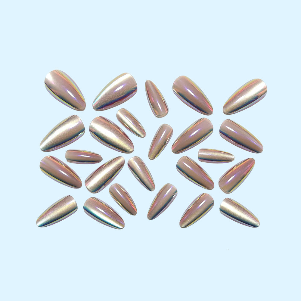 Artificial nails in elegant high-gloss finish Bowlift