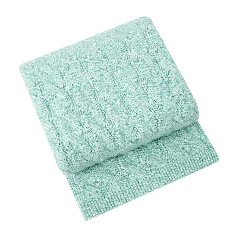 Luxurious cable knit throw blanket Bowlift