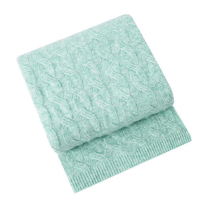 Luxurious cable knit throw blanket Bowlift