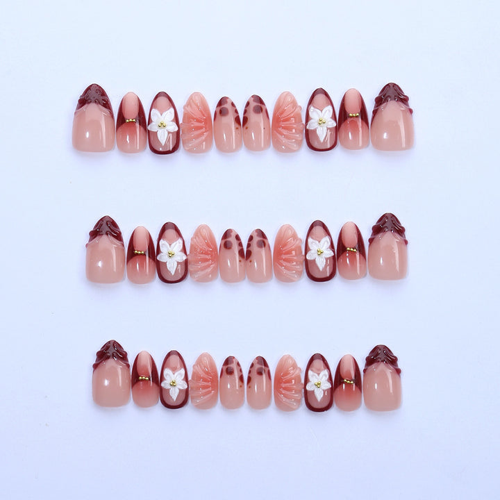 Elegant artificial nails with floral decor Bowlift