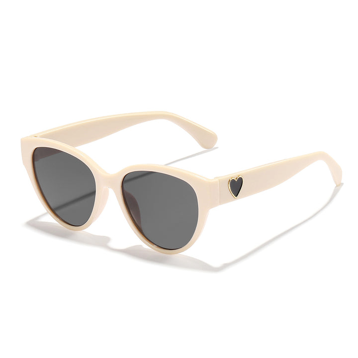 Ladies Cat-Eye Sunglasses with Heart-Shaped Detail and UV Protection Bowlift