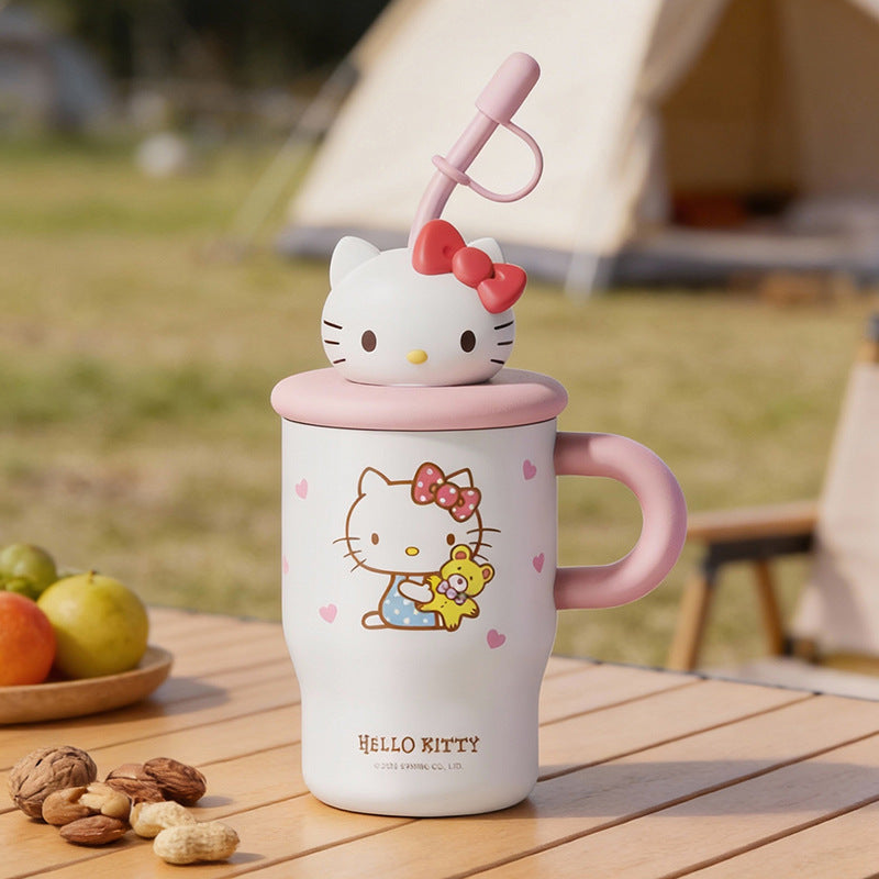 Ladies drinking cup with creative lid and straw Bowlift