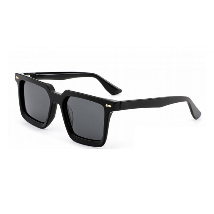Women's sunglasses in a modern, square design with polarized lenses Bowlift