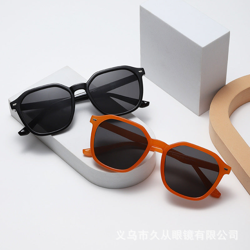 Women's stylish sunglasses in modern polygonal design Bowlift