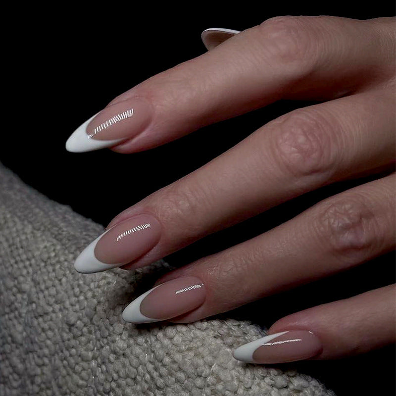 High-quality nail art in elegant French-tip design Bowlift