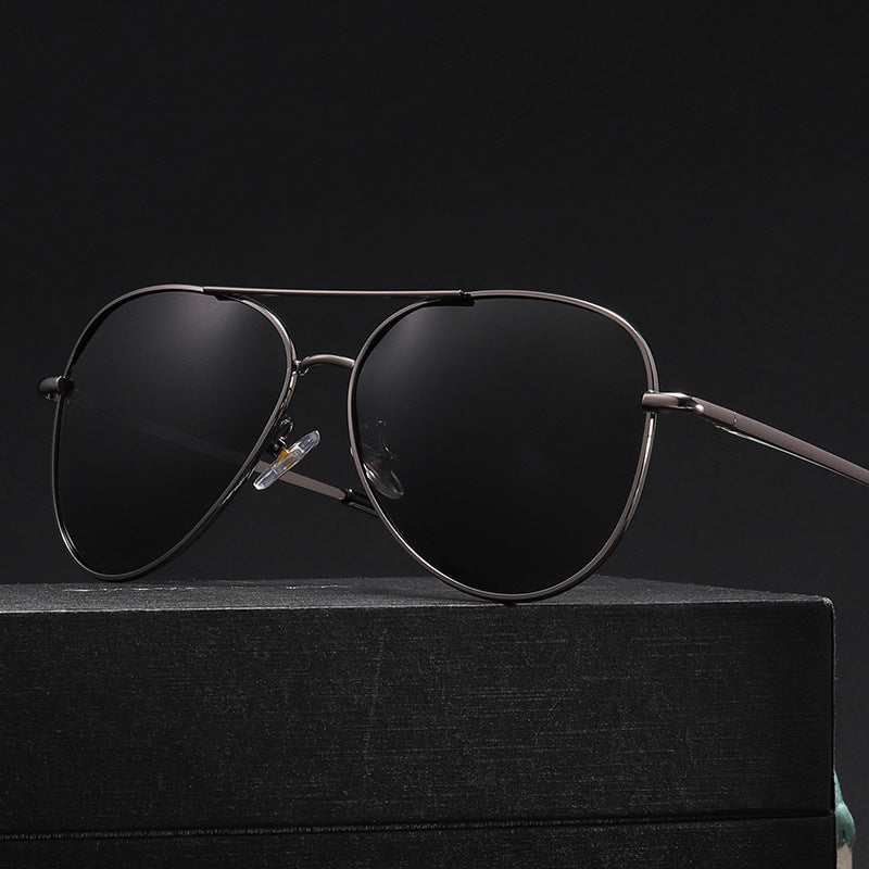 Men's Pilot Sunglasses with Polarized Lenses Bowlift