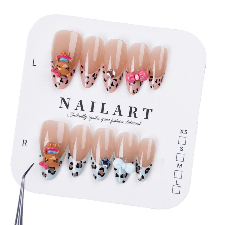 Fashionable Press-On Nail Set Bowlift