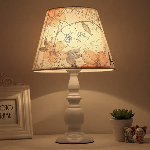 Decorative Floral Shade Table Lamp