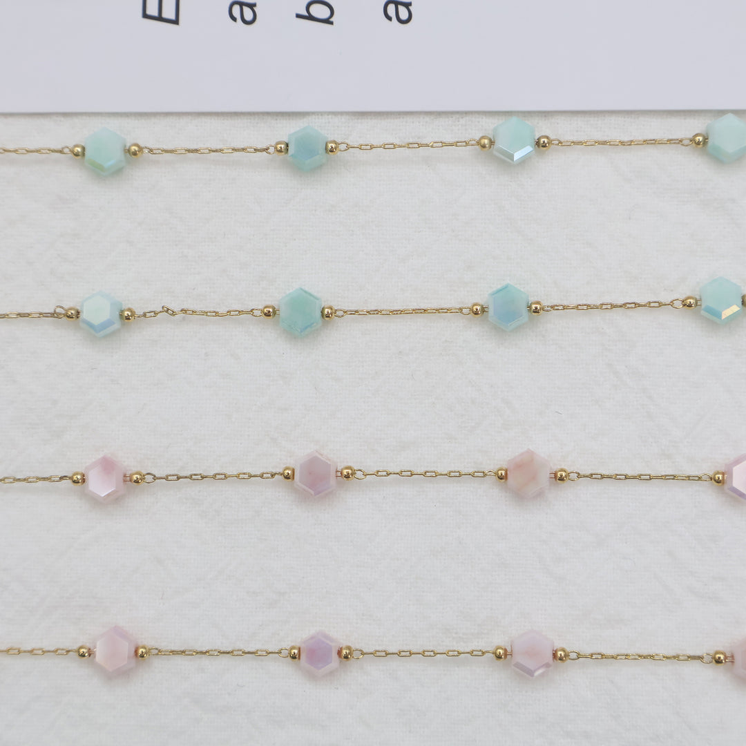 Elegant Gold Chain Necklace with Gemstones Bowlift
