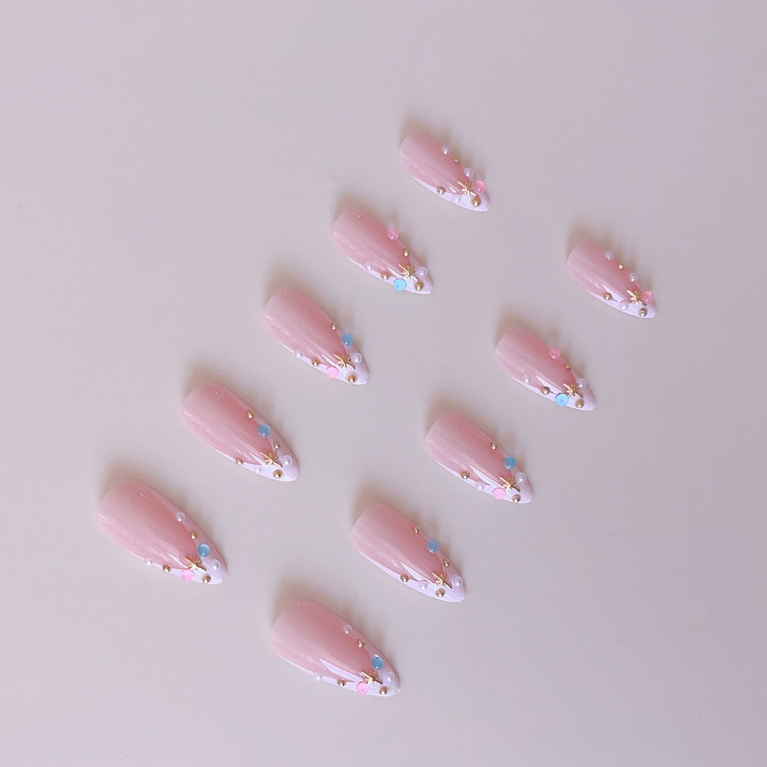 Artificial nail set with glamorous 3D decorations and sparkling rhinestones Bowlift