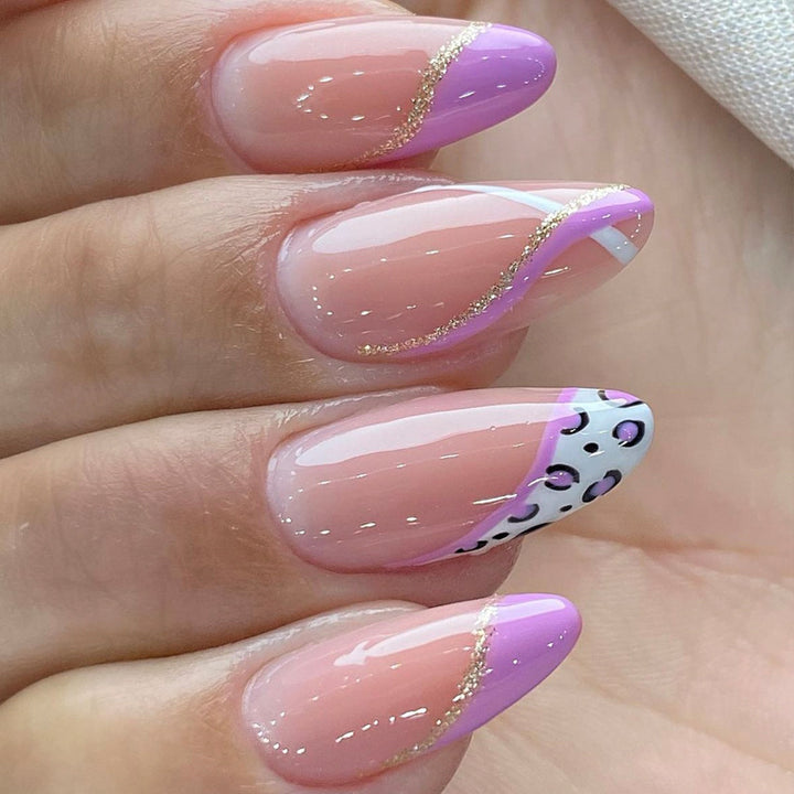 Elegant Heart-Designed Press-On Nail Tips Bowlift