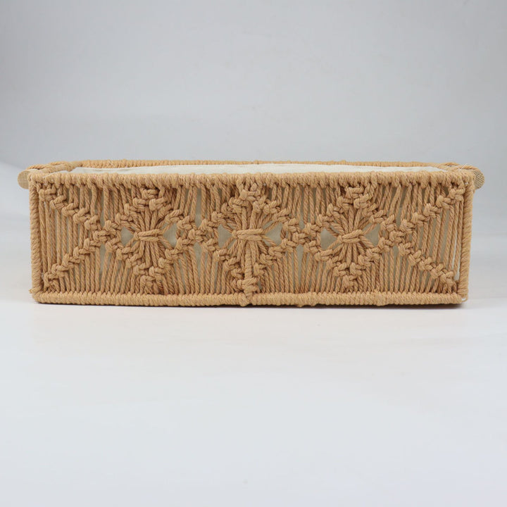 Storage basket with macrame pattern Bowlift