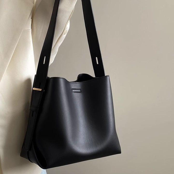 Fashionable everyday bag with adjustable shoulder strap Bowlift