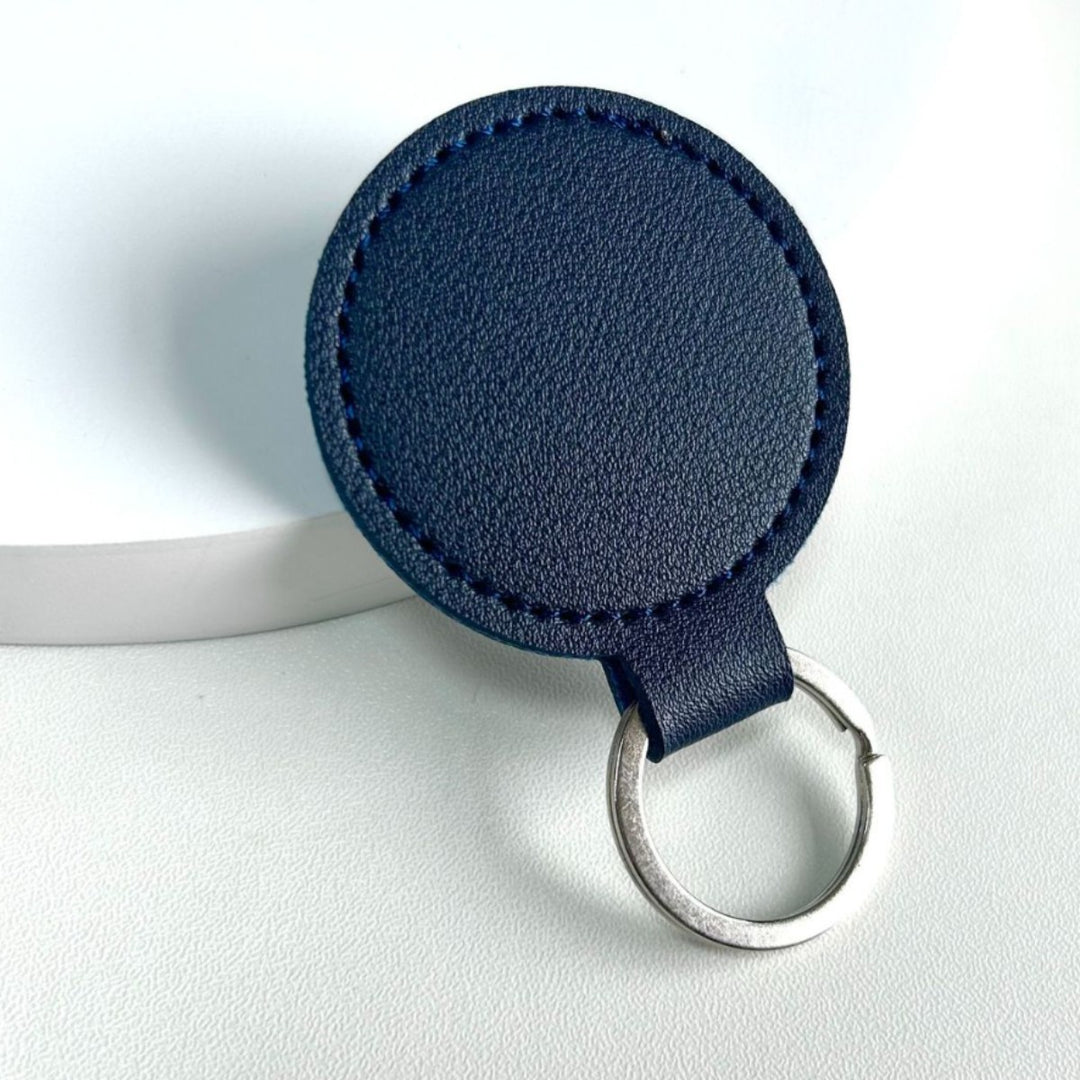 Unisex keychain in a stylish and functional design Bowlift
