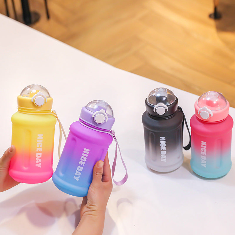 Women's Sporty Water Bottle with Practical Closure Mechanism Bowlift