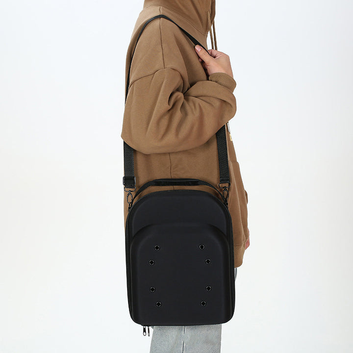 Laptop case with shockproof design and protective elements Bowlift