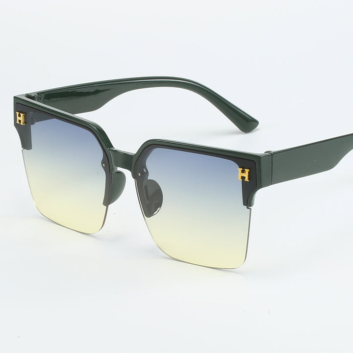 Women square sunglasses with elegant metal frame Bowlift