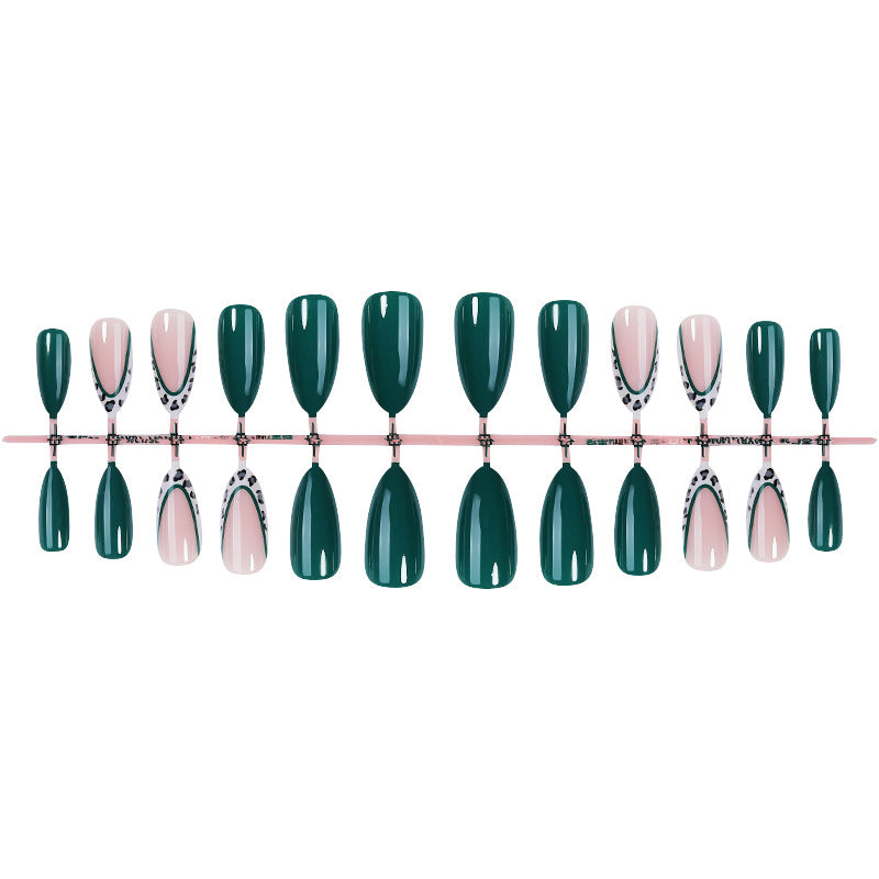 Decorative Press-On Nail Art Set with Contemporary Animal Prints Bowlift