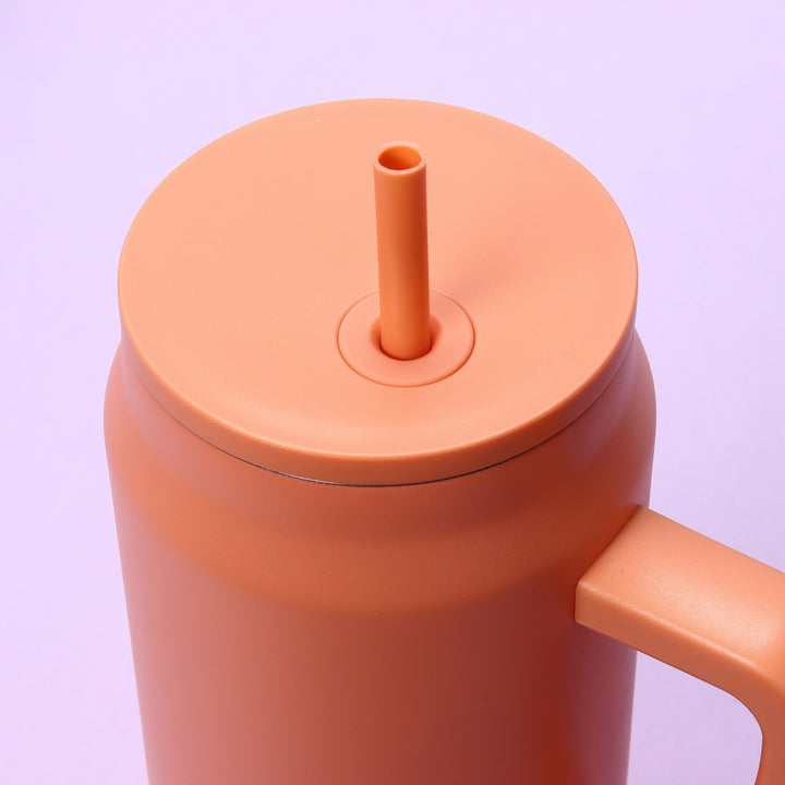 Ladies stylish insulated cup with removable straw Bowlift